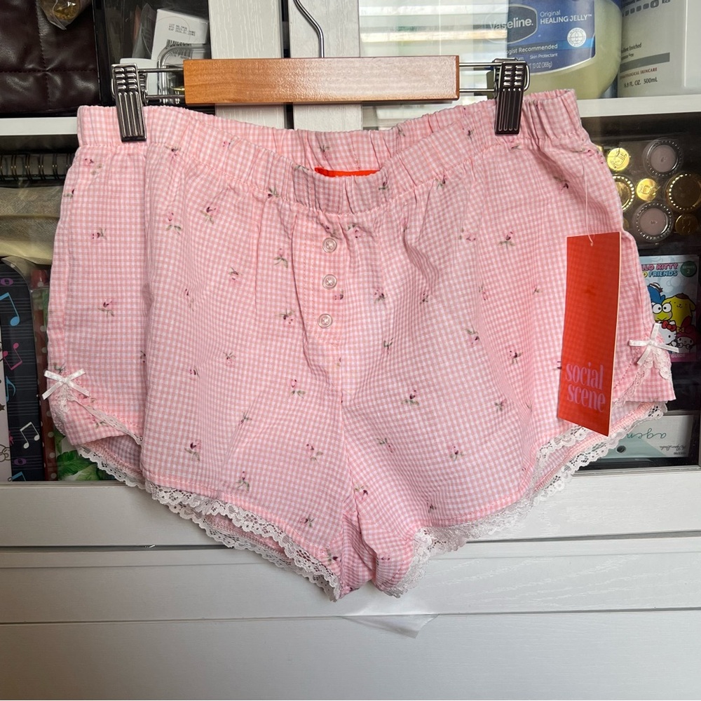 Social Scene Women's Lounge Shorts Floral Gingham Pink Large NWT